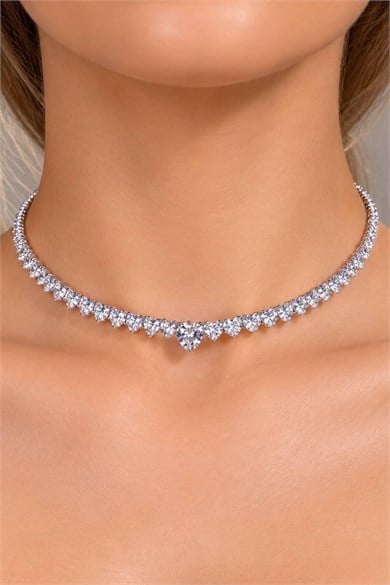 Gümüş Renk Kalp Figürlü Taşlı Choker Kolye