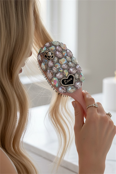 Pembe Renk Taş Ve Love Yazılı Saç Tarama Fırçası/ Tarak