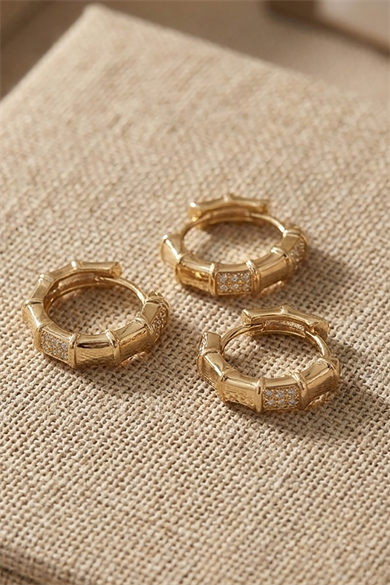 Altın Renk Taş Detaylı 3lü YSX Halka Küpe Set