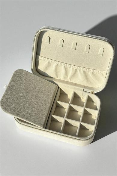 Beyaz Renk Süet Takı Organizeri