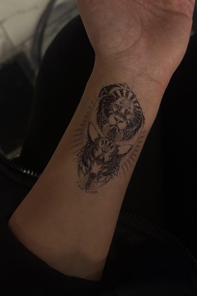 Geçici Aslan Figürlü Mini Dövme Tattoo