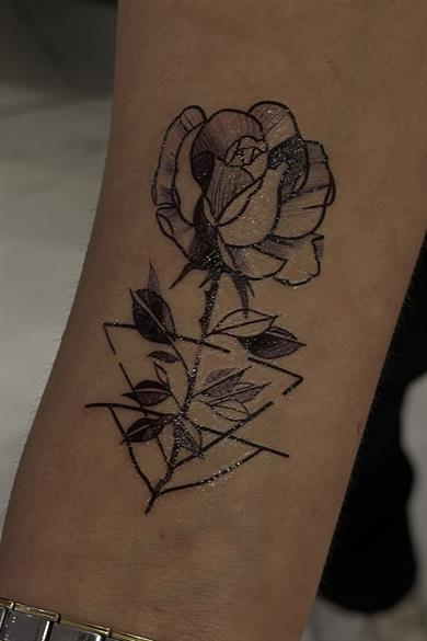 Geçici Gül Figürlü Mini Dövme Tattoo