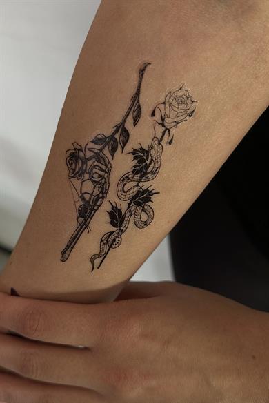 Geçici Gül Ve Yılan Figürlü Mini Dövme Tattoo