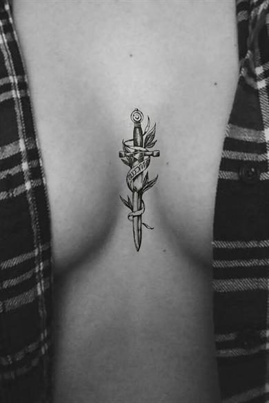 Geçici Kılıç Figürlü Mini Dövme Tattoo