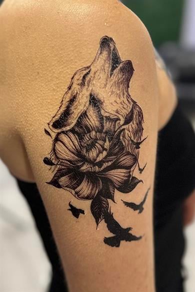 Geçici Kurt Figürlü Dövme Tattoo