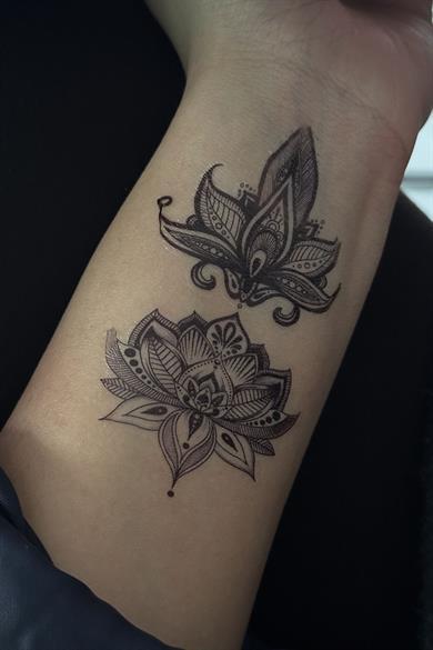 Geçici Lotus Figürlü Mini Dövme Tattoo