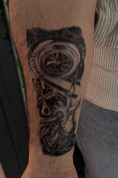 Geçici Makina Figürlü Dövme Tattoo