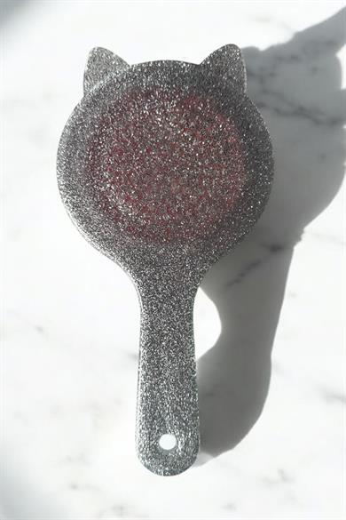 Gri Renk Kulak Figürlü Sim Detaylı Saç Tarama Fırçası/ Tarak