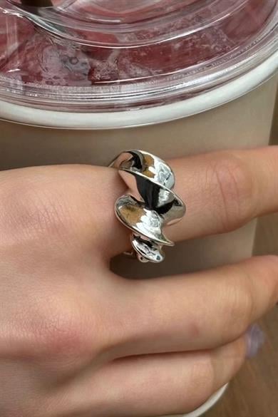 Gümüş Renk Burgu Detaylı Ayarlanabilir Çelik Yüzük