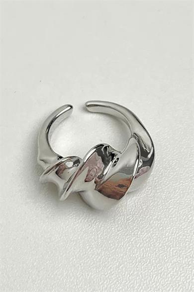 Gümüş Renk Burgu Detaylı Ayarlanabilir Çelik Yüzük