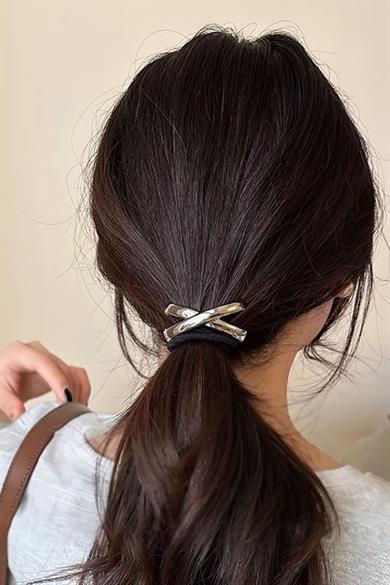 Gümüş Renk Çarpı Figürlü Metal Lastik Toka