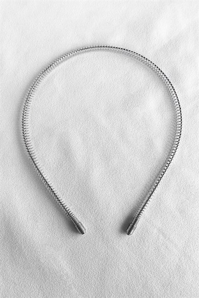 Silver color metal crown