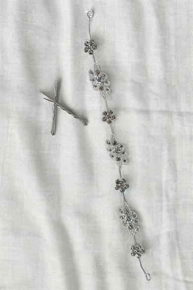 Gümüş Renk Taş Detaylı Gelin Saç Aksesuarı Ve Alınlık