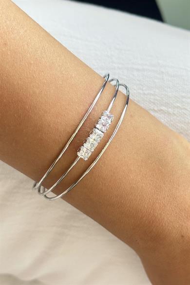 Gümüş Renk Taş Detaylı Kelepçe Bileklik