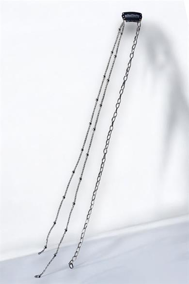 Gümüş Renk Zincir Detaylı Yan Postiş