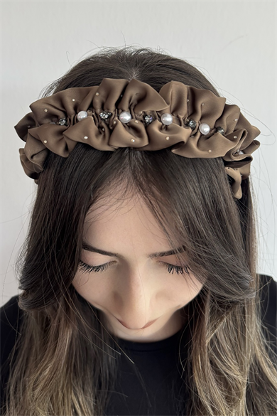 Kahve Renk Taş Ve İnci  Detaylı Taç