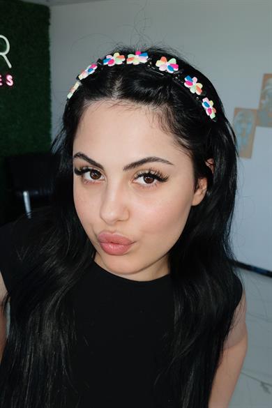 Karışık Renk Çiçek Figürlü Saç Bükücü Taç