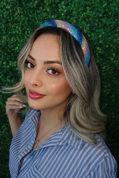 Karışık Renk Kristal Taş Detaylı Taç