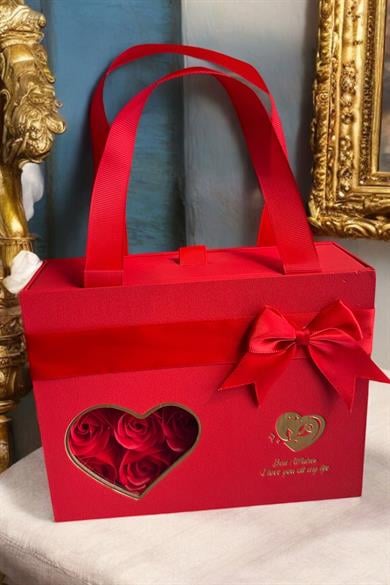 Kırmızı Renk Gül Detaylı Hediye Kutusu