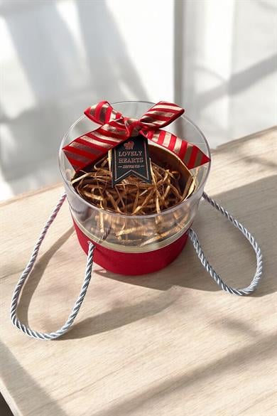 Kırmızı Renk Hediye Kutusu