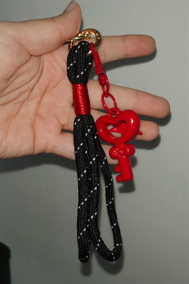Kırmızı Ve Siyah Renk Çanta Charm/ Anahtarlık
