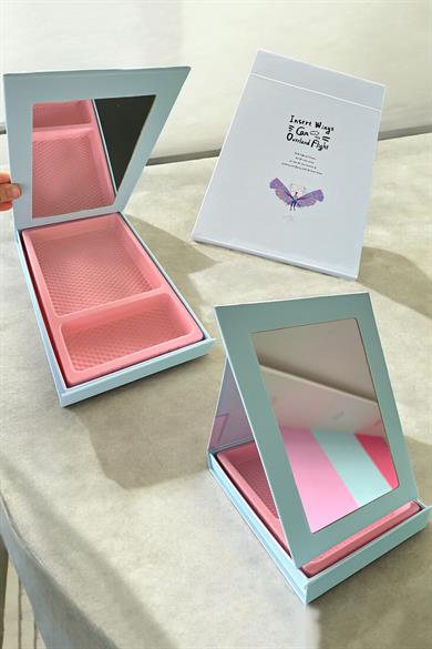 Mavi Renk Ayna Detaylı Takı Organizeri