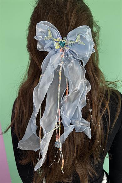 Mavi Renk Kurdele Figürlü Kuyruk Detaylı Pens Toka