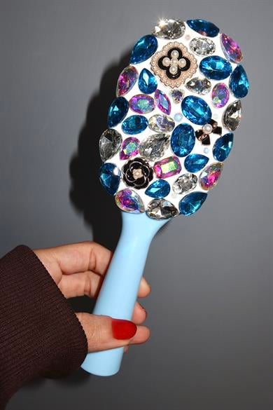 Mavi Renk Taş Ve İnci Detaylı Saç Tarama Fırçası/ Tarak