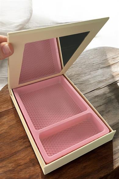 Sarı Renk Ayna Detaylı Takı Organizeri