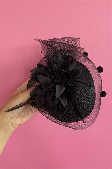 Siyah Renk Çiçek Figürlü Tül Detaylı Nikah Şapkası/Vualet Şapka