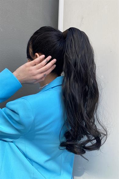 Siyah Renk Dalgalı Gerçek Saç Dokusunda At Kuyruğu Postiş Tokalı Saç eklentisi