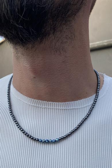 Siyah Renk Mavi Boncuk Detaylı Kolye