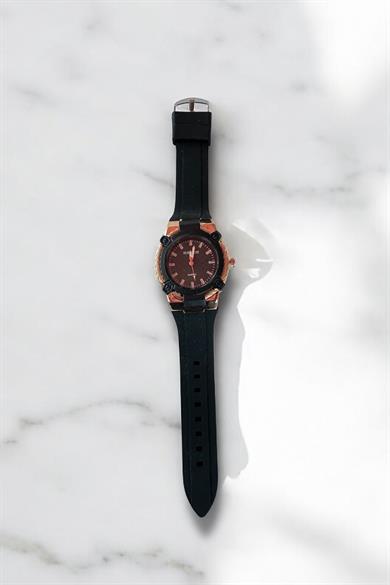 Siyah Renk Silikon Kordonlu Kadın Saat