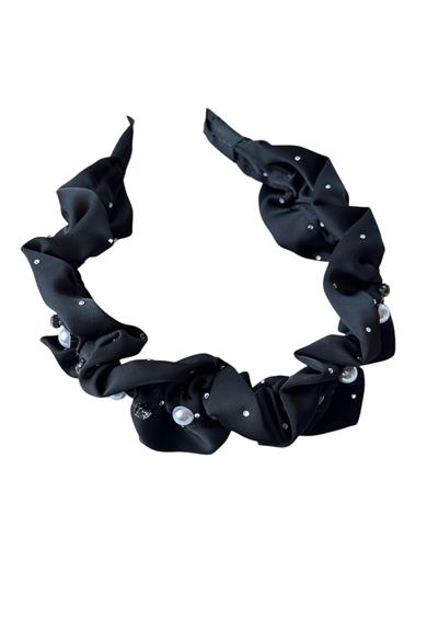 Siyah Renk Taş Ve İnci Detaylı Taç