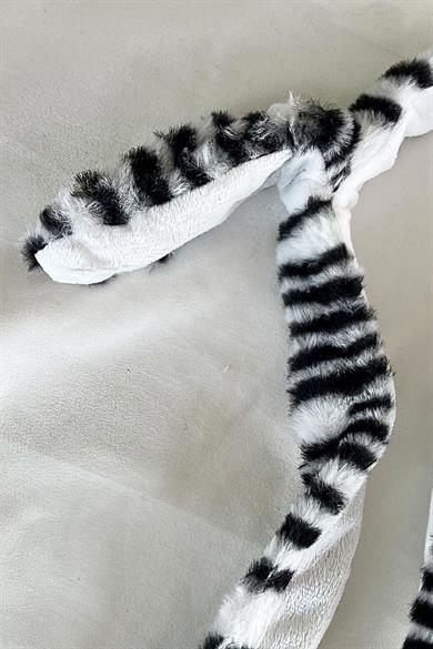 Siyah Ve Beyaz Renk Zebra Desenli Işıklı Kulakları Oynayan Taç