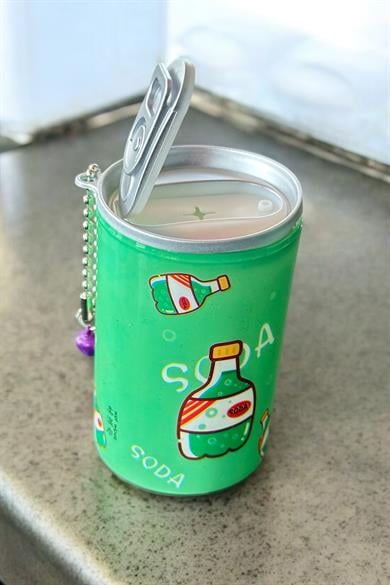 Yeşil Renk Soda Figürlü Anahtarlık Detaylı Kutulu Islak Mendil