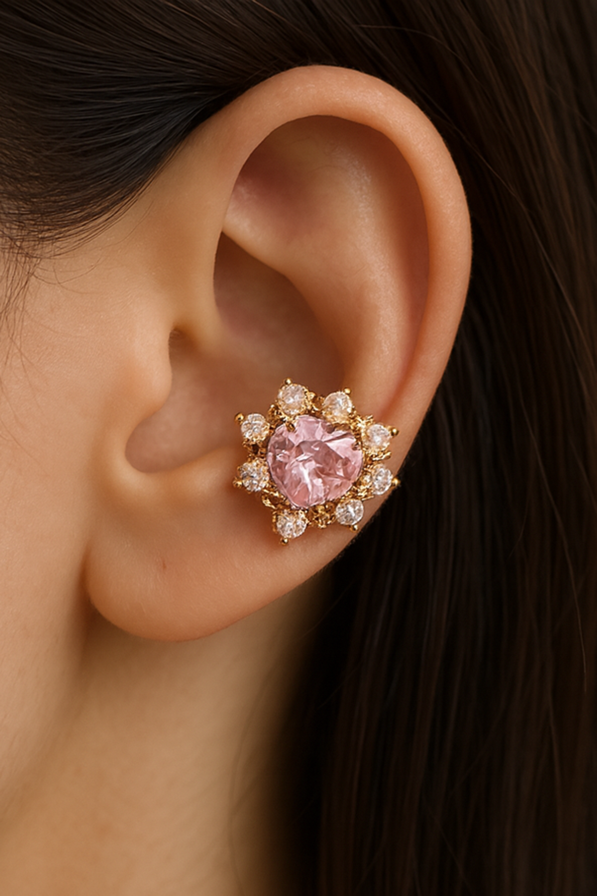 Altın Renk Kalp Figürlü Taş Detaylı 14K Altın Kaplama TX Ear Cuff (Tek)