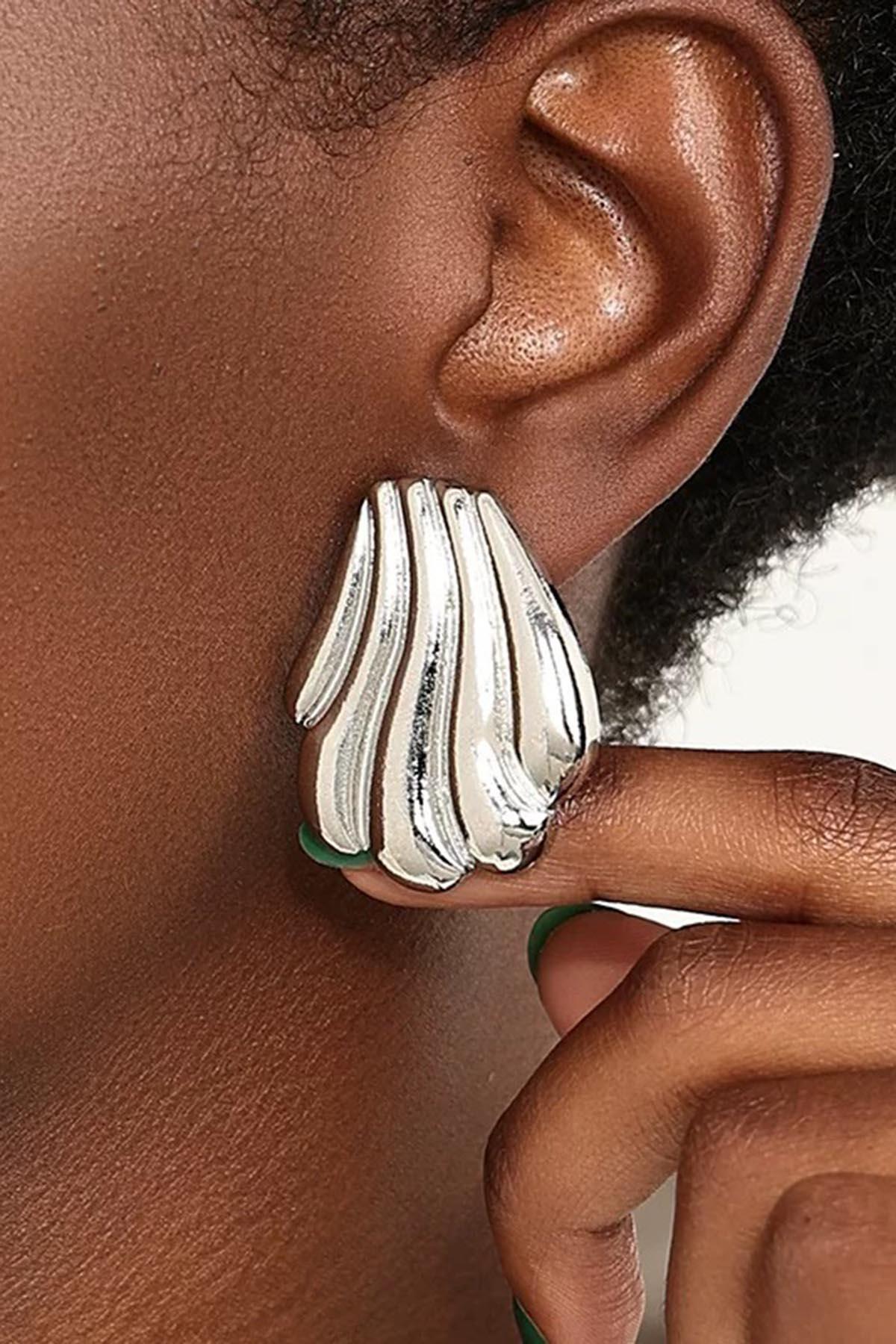 Gümüş Renk Çelik Küpe (Çift)