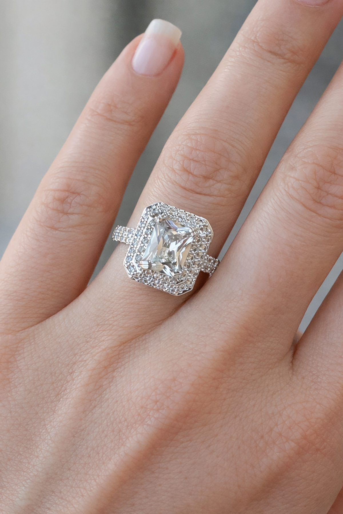 Gümüş Renk Baget Taşlı Ayarlanabilir Yüzük