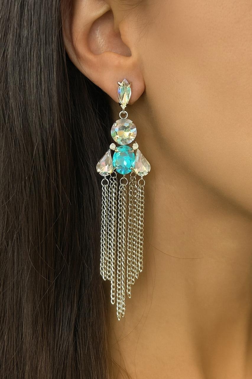 Gümüş Renk Taş Detaylı Tasarım Küpe (Çift)