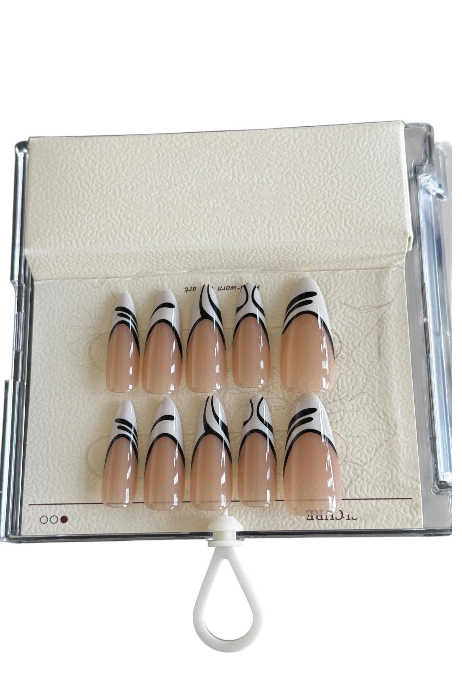 Karışık Renk Zebra Detaylı Jel Tırnak Görünümlü 10'lu Takma Tınak Set (Yapıştırıcılı)