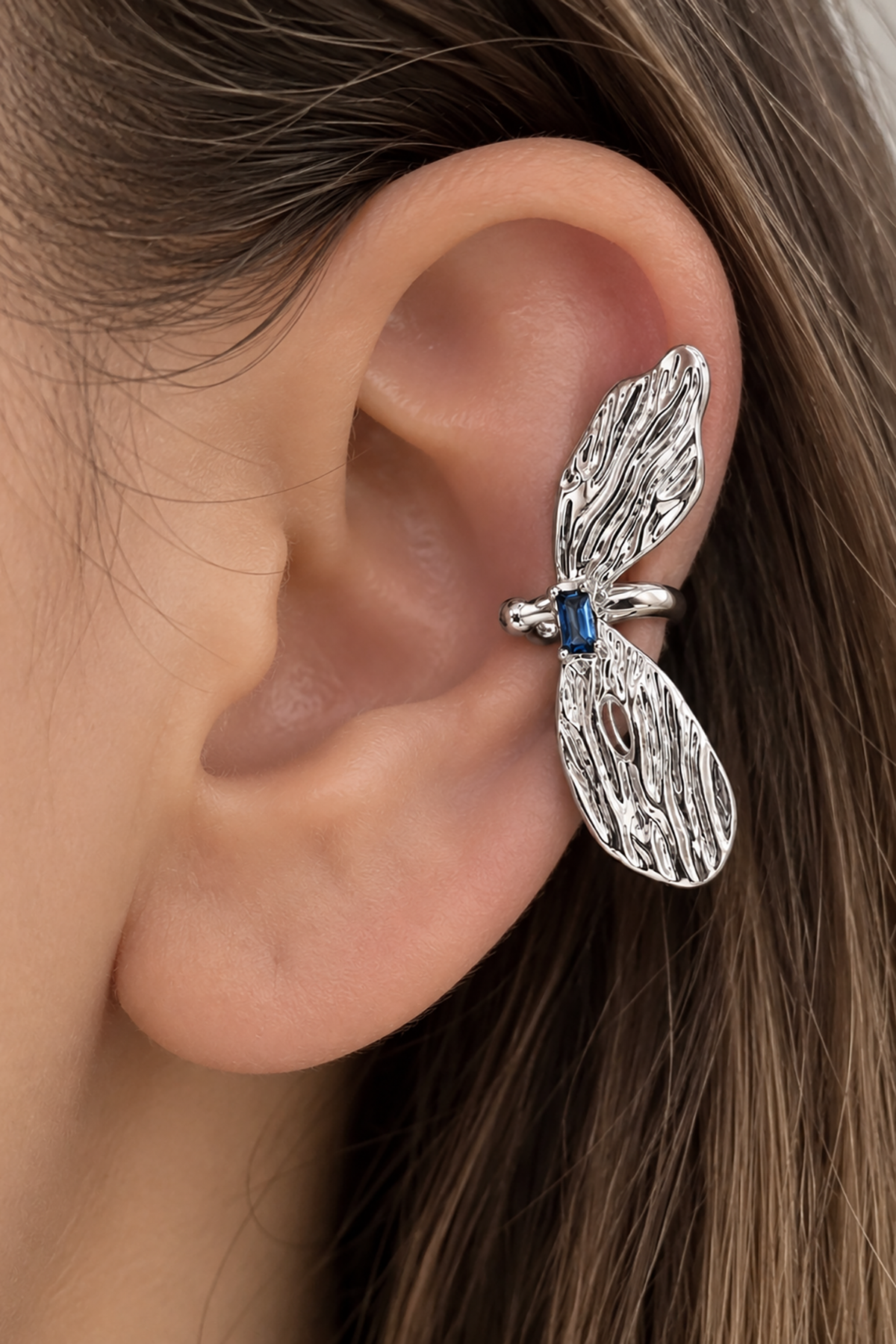 Gümüş Renk Taş Detaylı TX Ear Cuff (Tek)