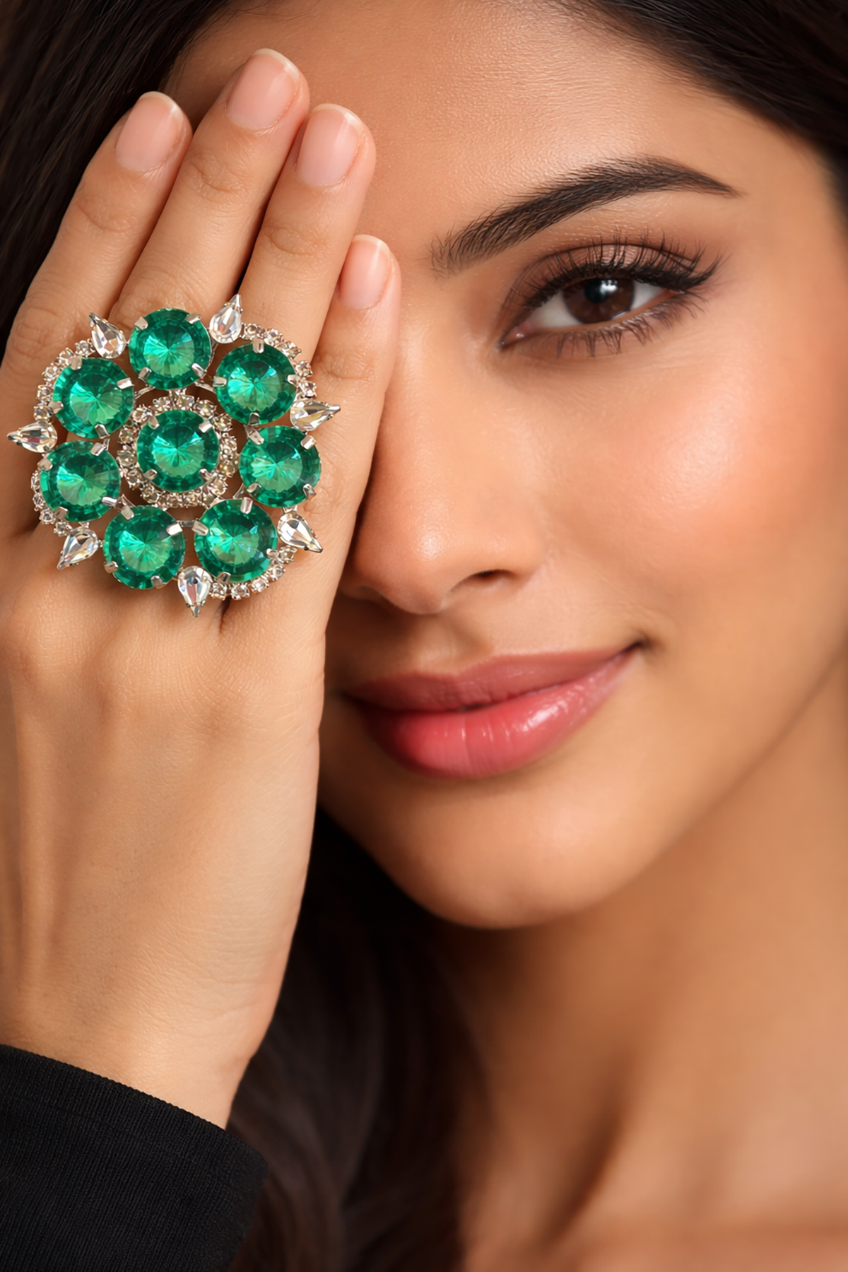 Gümüş Renk Taş Detaylı Tasarım Ayarlanabilir Yüzük