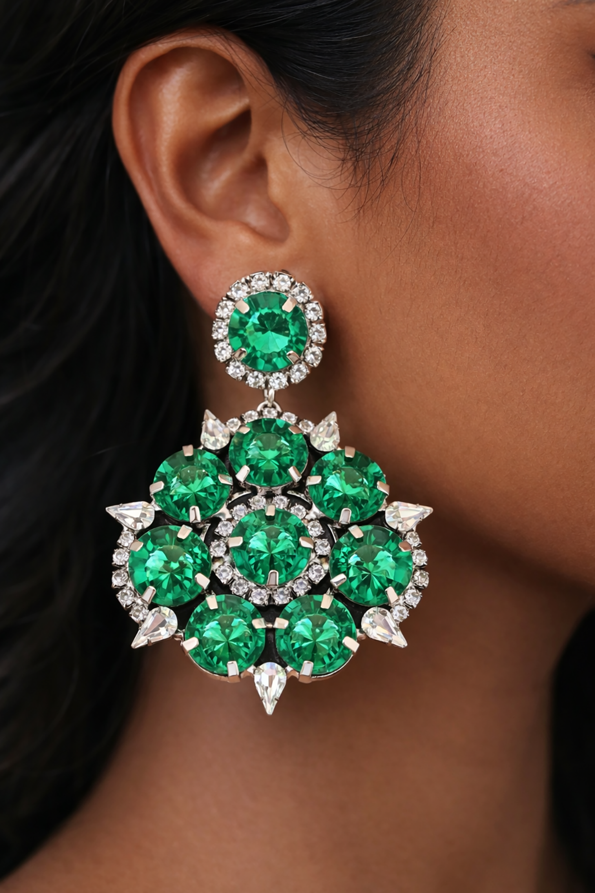 Gümüş Renk Taş Detaylı Tasarım Küpe(Çift)