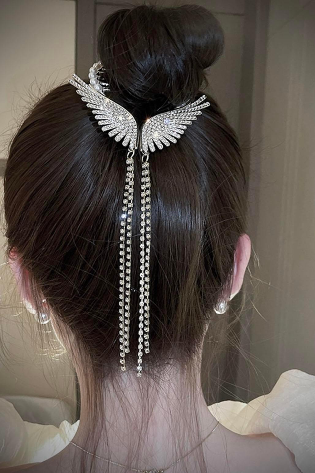 Gümüş Renk Melek Kanadı Figürlü İnci Ve Taş Detaylı Topuz Toka