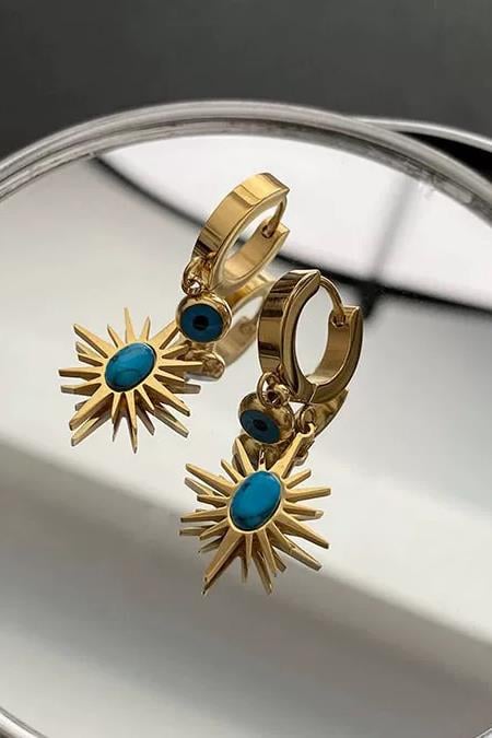 Altın Renk Yıldız Figürlü Çelik Küpe (Çift)