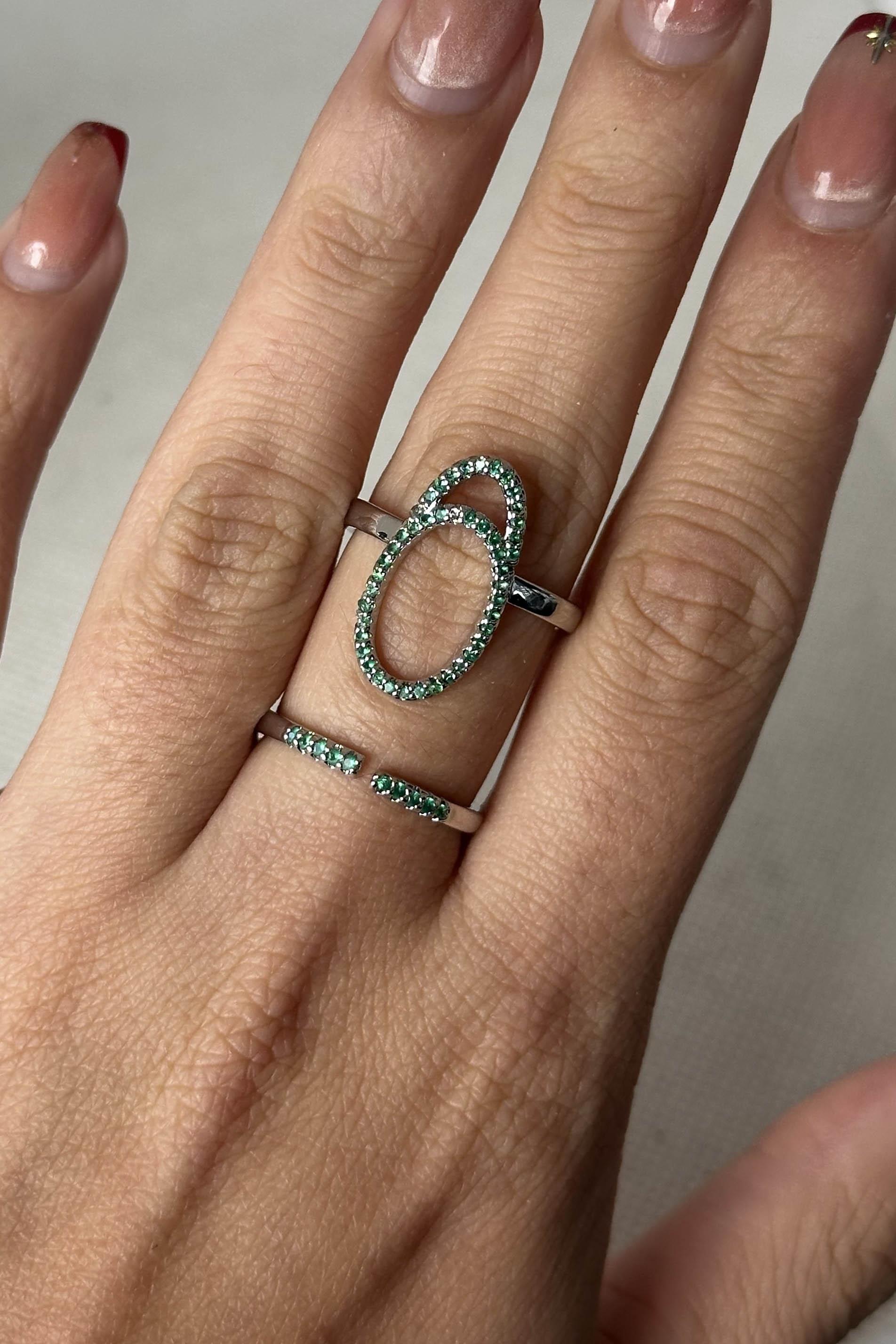 Gümüş Renk Yeşil Taş Detaylı Ayarlanabilir Çelik Yüzük