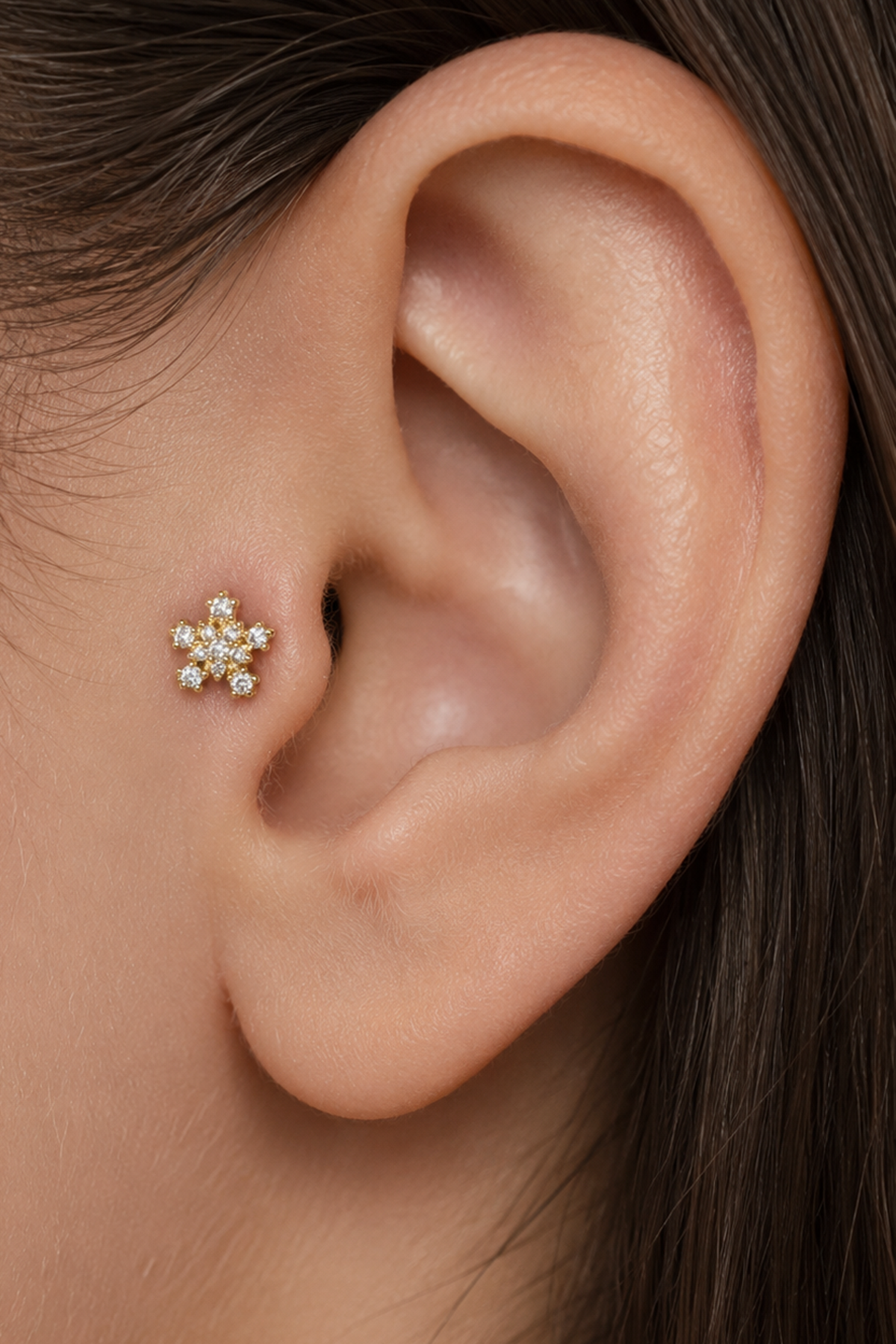 Altın   Renk Kar Tanesi  Figürlü  Taşlı Cerrahi Çelik Tragus/Kıkırdak Küpe/Piercing (Tek)