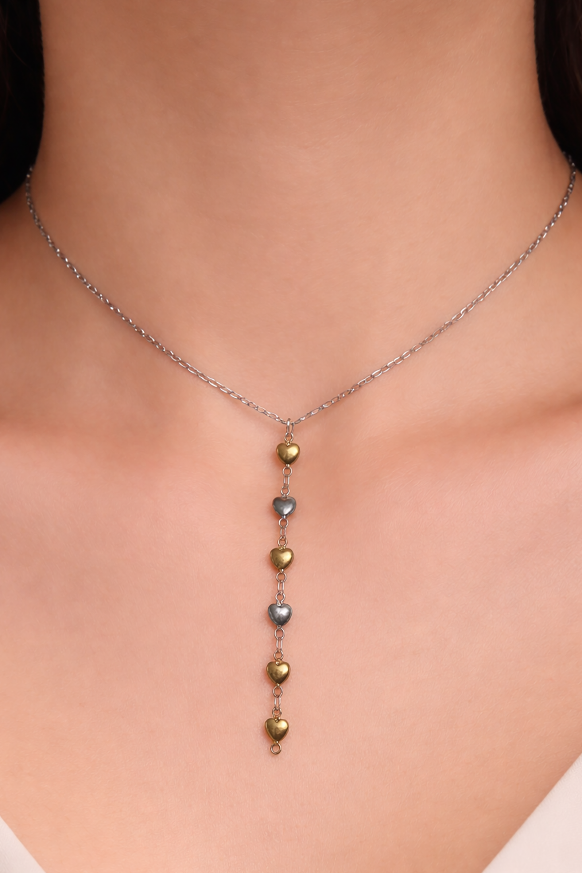 Gümüş Renk Kalp Figürlü Çelik Y Kolye