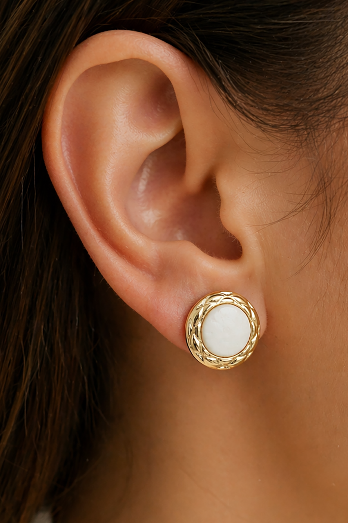 Altın Ve Beyaz Renk Küpe (Çift)